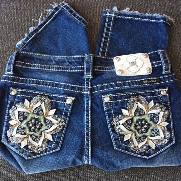 👖HandUpcycled MissMe Capri Jeans👖 - Picture 7 of 8